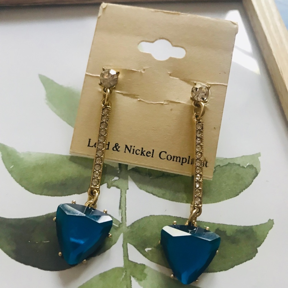 Earrings Earrings Earrings View 4